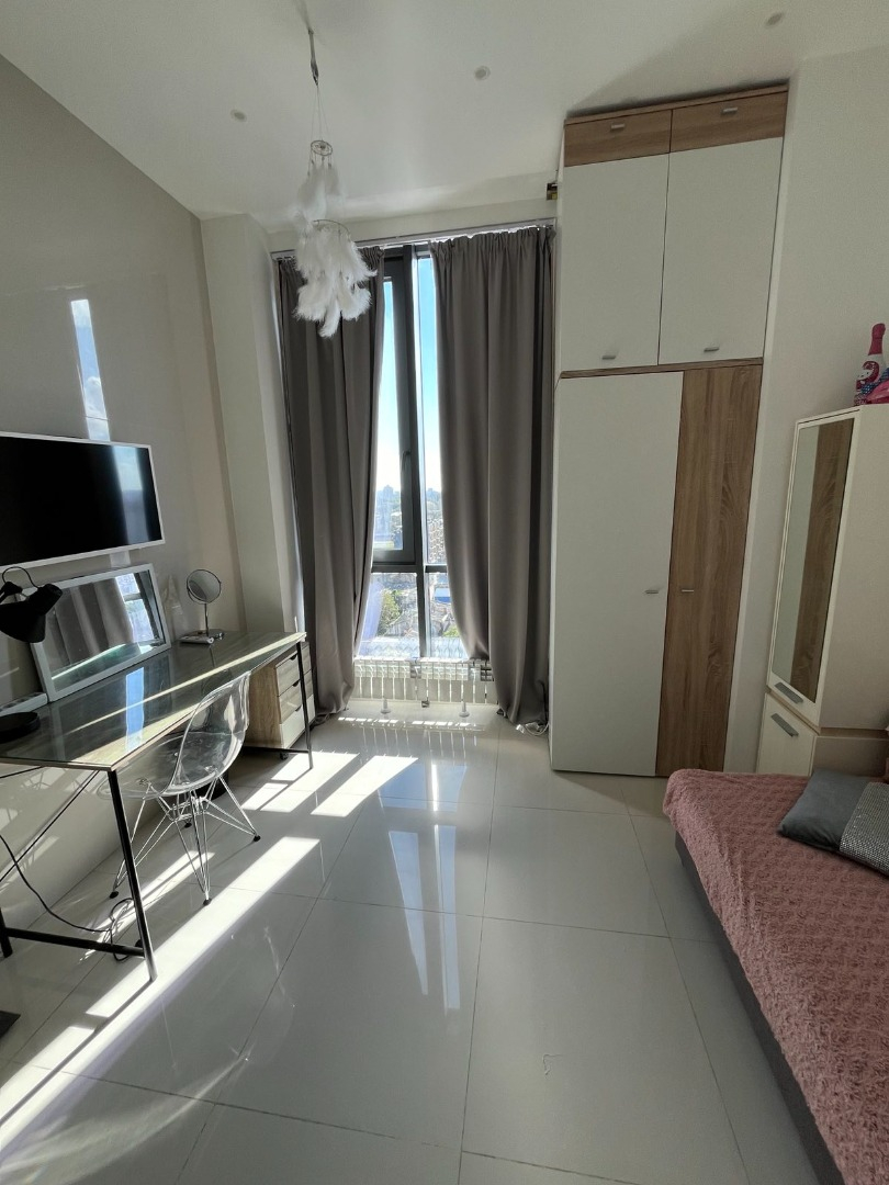 продажа трехкомнатной квартиры номер A-173288 в Приморском районе, фото номер 19